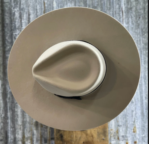 Fedora | White